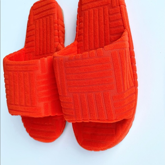 Bottega inspired slide - Picture 1 of 5